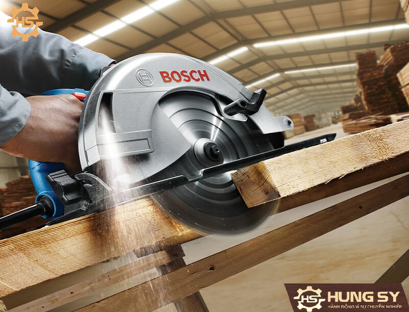 máy cưa đĩa Bosch GKS 235 