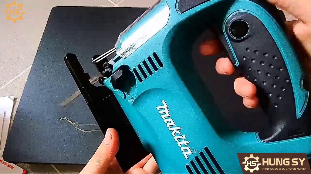 MAKITA-4328-2