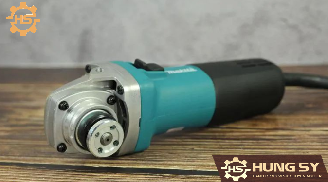 MAKITA-9553NB-4.