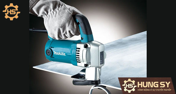 Máy cắt Makita JN3201