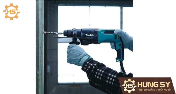 Makita M8700B