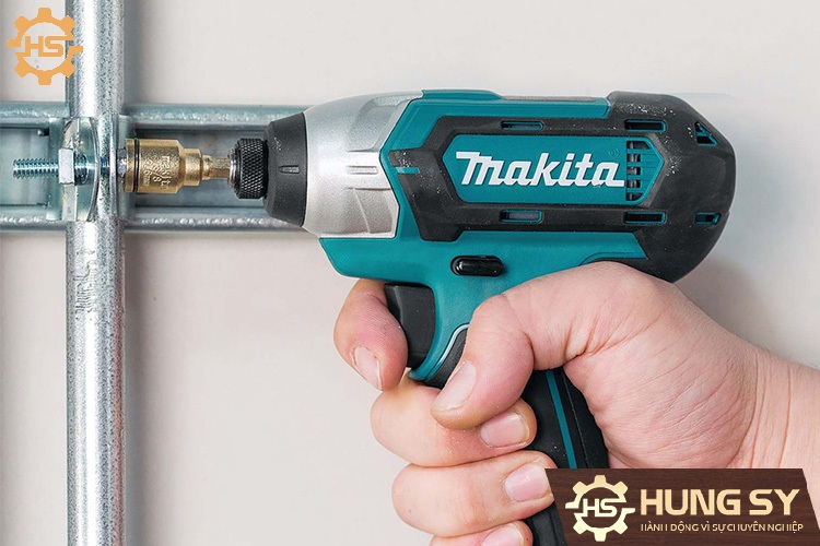 Máy vặn vít dùng pin Makita TD110DZ