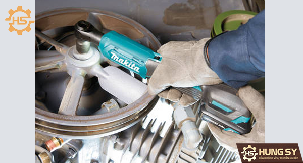 Makita WR100DZ