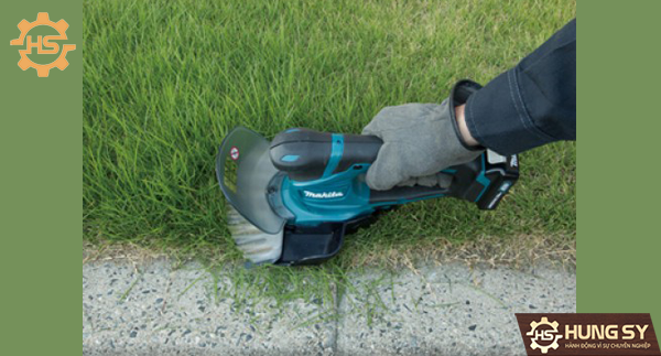 Máy tỉa hàng rào dùng pin Makita UM600DSYE