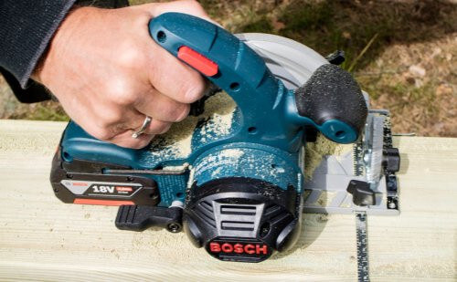 Máy cưa đĩa dùng pin Bosch GKS 18V-LI (Solo)